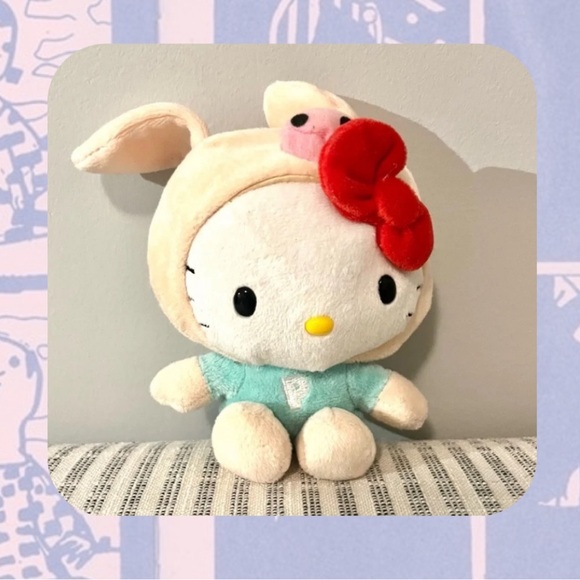 🎉RARE🎉 - Sanrio limited edition Hello Kitty dressed as Pippo the Pig 🐽 - Picture 1 of 13